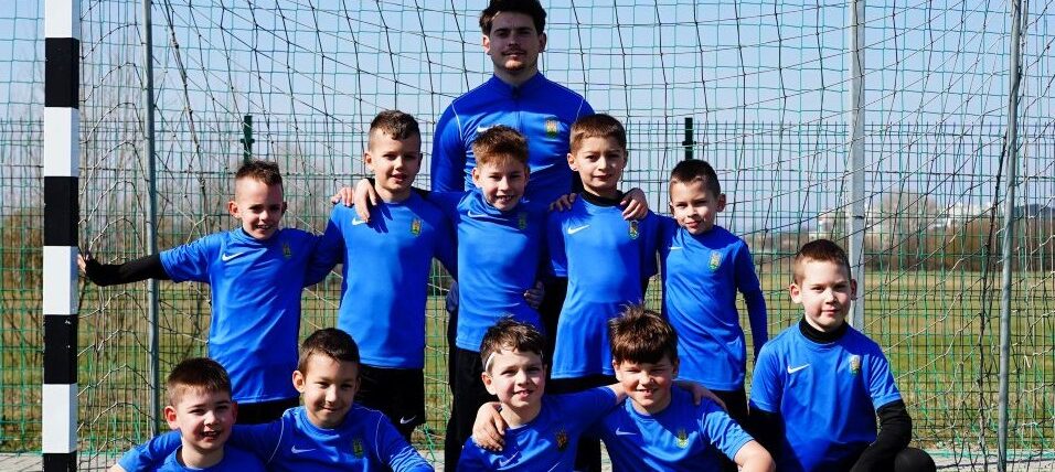 Első nemzetközi focikupa az FSE pályáin